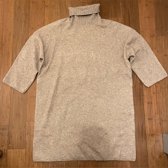 Tuckernuck POMANDER PLACE Dress NWT Hazelwood Vivianne Beige Sweater M - Picture 3 of 16